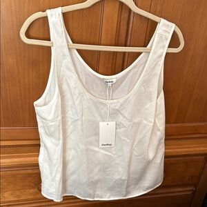 Darling NWT Size L Ivory Sleeveless Blouse - Tencel Fabric